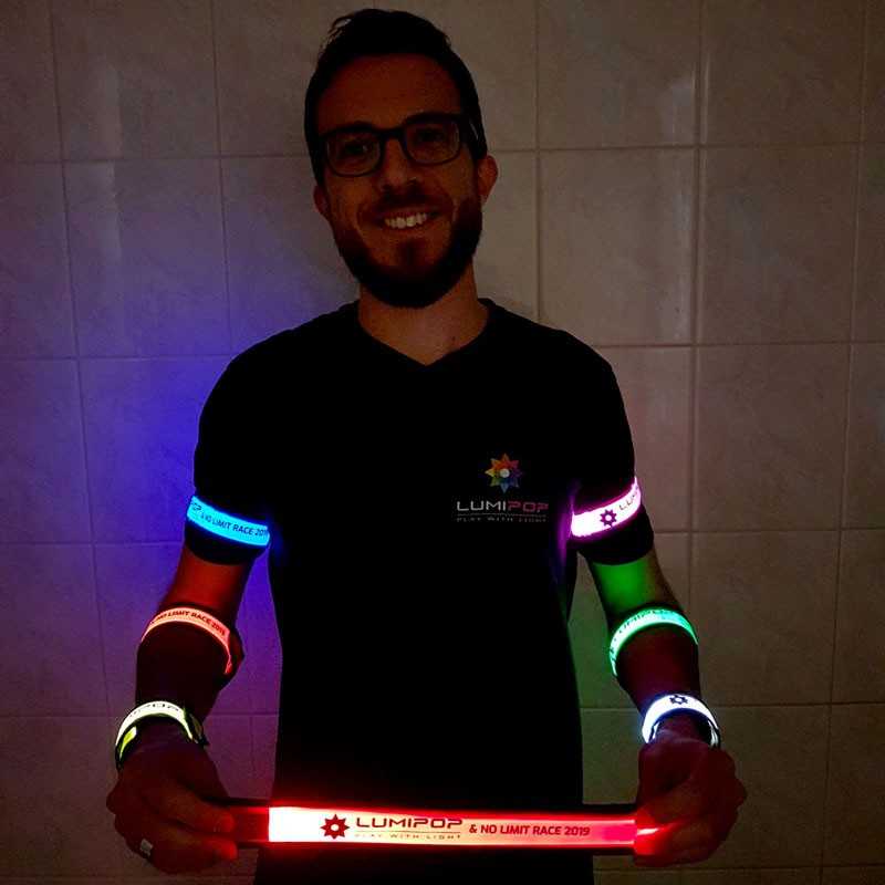 Bracelets Lumineux LED Rouges – Lot De 2 – PVC Avec Piles Remplaçables – Pour Running, Cyclisme, Sécurité Nocturne