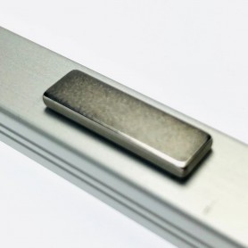 Support magnétique SMALL pour profilé LED aluminium