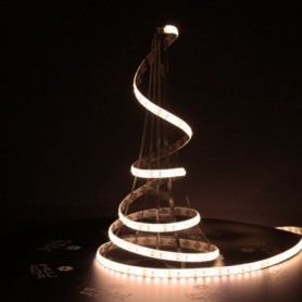 Ruban LED 12V 120LED/m blanc chaud IP65 PREMIUM allumé