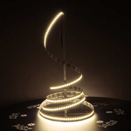 Ruban LED 12V 204LED/m blanc chaud IP20 allumé