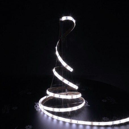 Ruban LED 12V 60LED/m blanc froid IP20 allumé