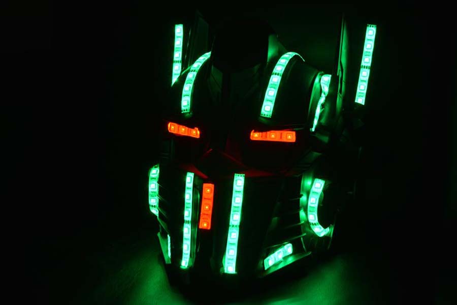 Masque illuminé avec du ruban LED