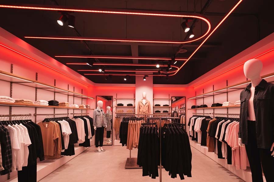 Ruban LED pour éclairer l'intérieur d'une magasin